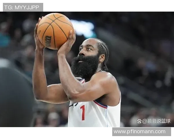 快船与火箭对决精彩瞬间哈登华丽集锦回顾与分析