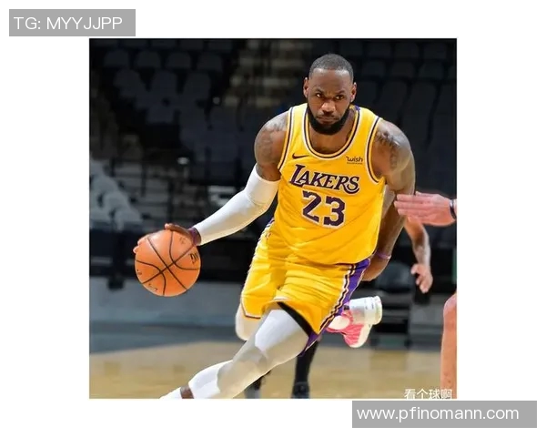 湖人火箭对决精彩回顾球星表现与战术分析全景呈现