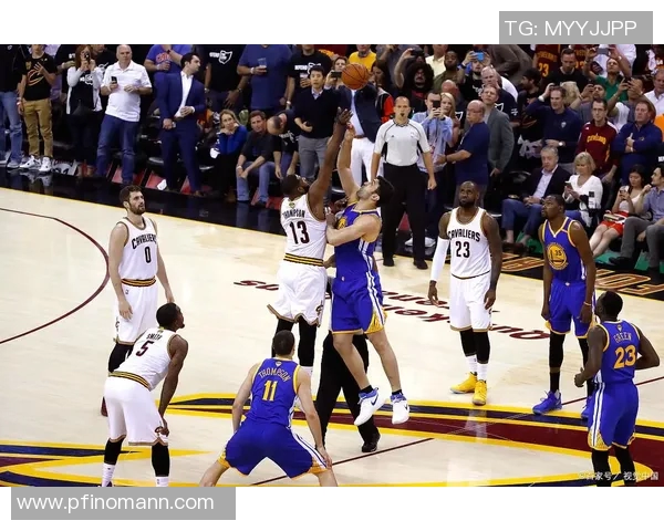 骑士与勇士总决赛比分对决回顾及精彩瞬间分析