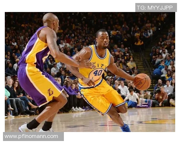 科比在2011年对阵勇士的经典表现与比赛回顾分析