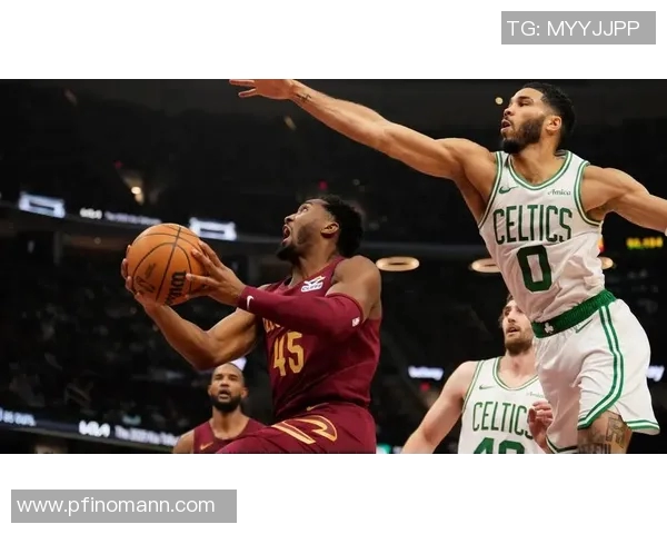 老鹰与篮网精彩对决全场比赛视频回顾与精彩瞬间解析 老鹰与篮网精彩对决全场比赛视频回顾与精彩瞬间解析