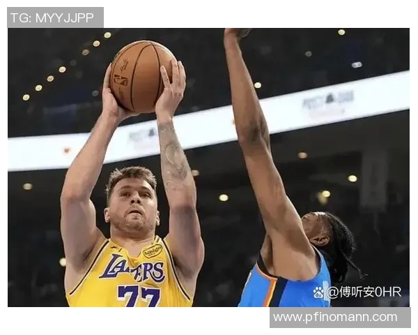 雷霆对决灰熊精彩回顾球迷热议赛场表现与战术分析 雷霆对决灰熊精彩回顾球迷热议赛场表现与战术分析