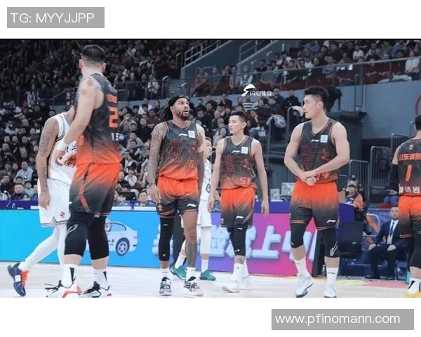 2018年CBA季后赛广东队与广厦队的精彩对决回顾与分析