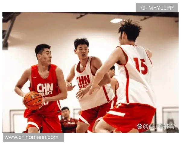 中国男篮热身赛挑战美国队展现实力与信心的较量