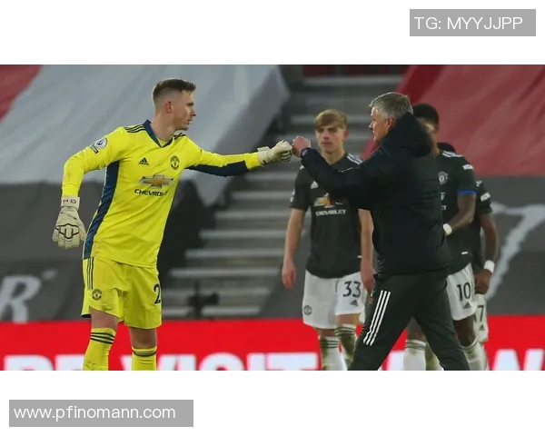 0910赛季曼联与利物浦经典对决回顾与战术分析