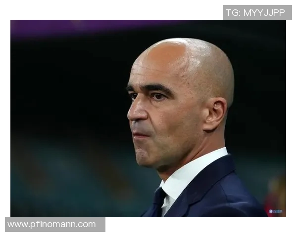 马丁内斯的传奇人生与足球之路：从青涩少年到世界级球星的蜕变与成长